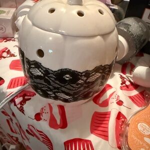 Chic Ceramic scentsy pumpkin warmer  with Lace Accent